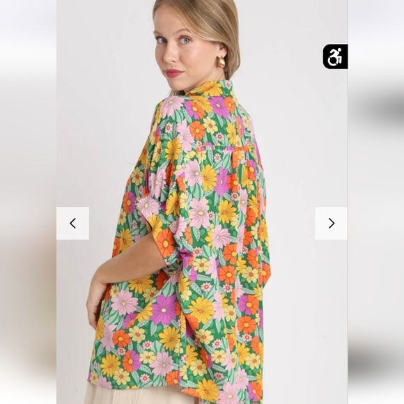 Umgee NWTs Bright Flower Print Boxy Cut Button Down Top - Picture 6 of 7